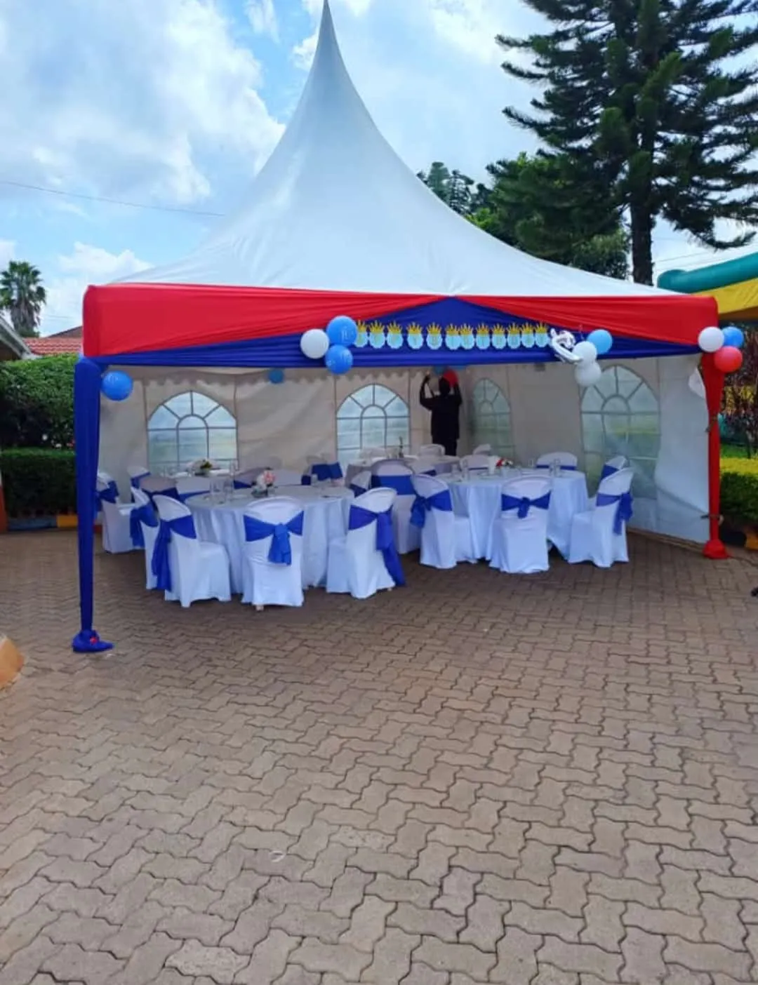 50 Sitter Tent 17x17ft - Draped